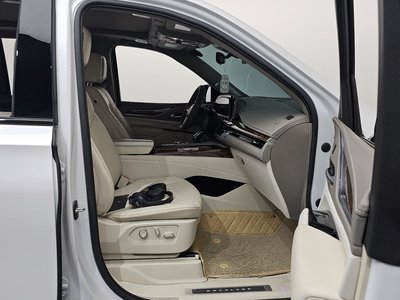 2023 Cadillac ESCALADE 5TH GENERATION 缩略图 16