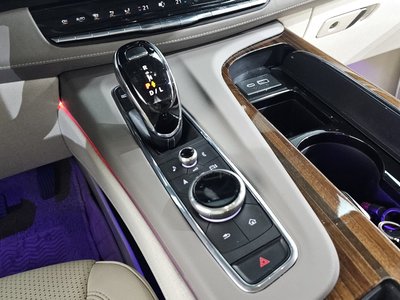 2023 Cadillac ESCALADE 5TH GENERATION 缩略图 12