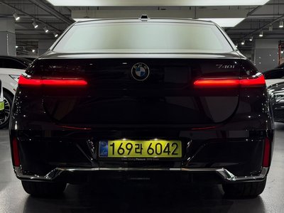 BMW 7 SERIES - 3