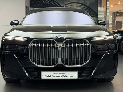 BMW 7 SERIES - 2
