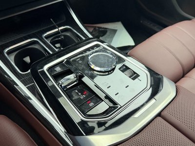 BMW 7 SERIES - 9