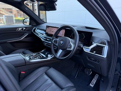 صورة 8 لـ 2023 BMW X7