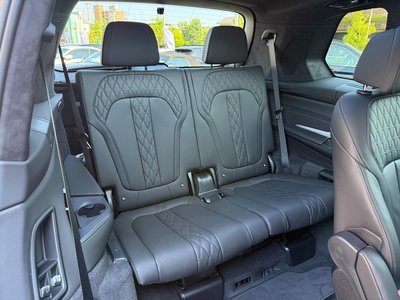 2023 BMW X7 缩略图 14