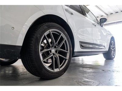 2024 Porsche MACAN thumbnail 30