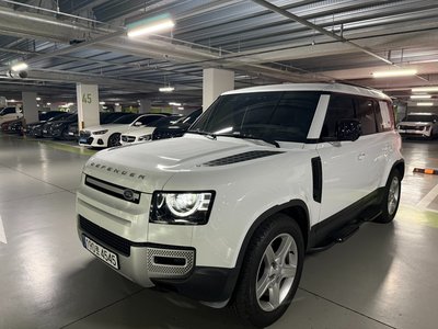 LAND ROVER DEFENDER - 1