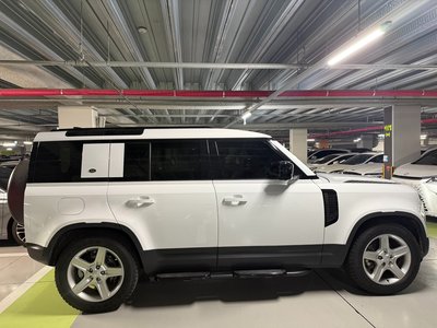 LAND ROVER DEFENDER - 5