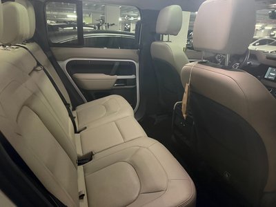 LAND ROVER DEFENDER - 8