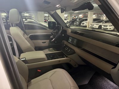 LAND ROVER DEFENDER - 7