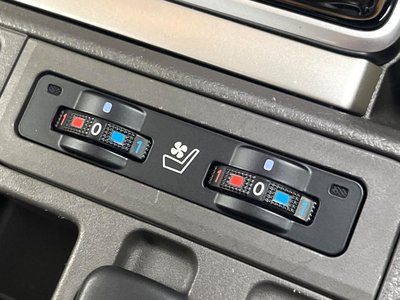 TOYOTA LAND CRUISER PRADO - 8