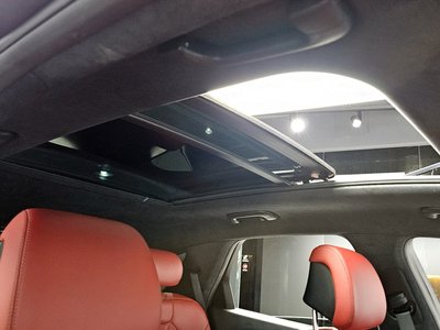 2022 Genesis GV70 — миниатюра 24