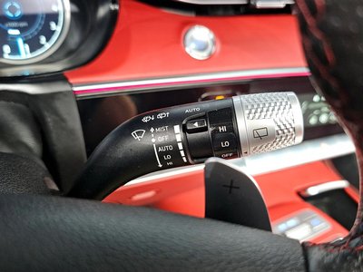 2022 Genesis GV70 — миниатюра 31