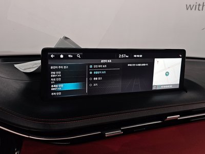 2022 Genesis GV70 — миниатюра 28