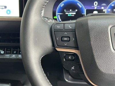 2025 Toyota CROWN SPORT thumbnail 12