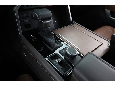 صورة مصغرة 57 لـ 2023 Toyota TUNDRA