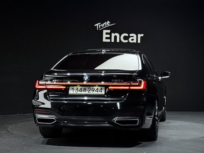 BMW 7 SERIES - 4