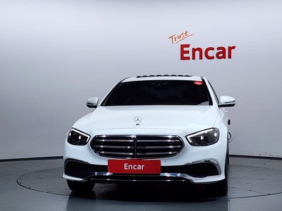 MERCEDES-BENZ E-CLASS - 2