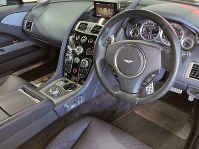 ASTON MARTIN RAPIDE - 3
