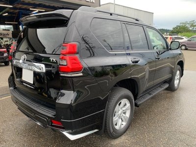 TOYOTA LAND CRUISER PRADO - 8