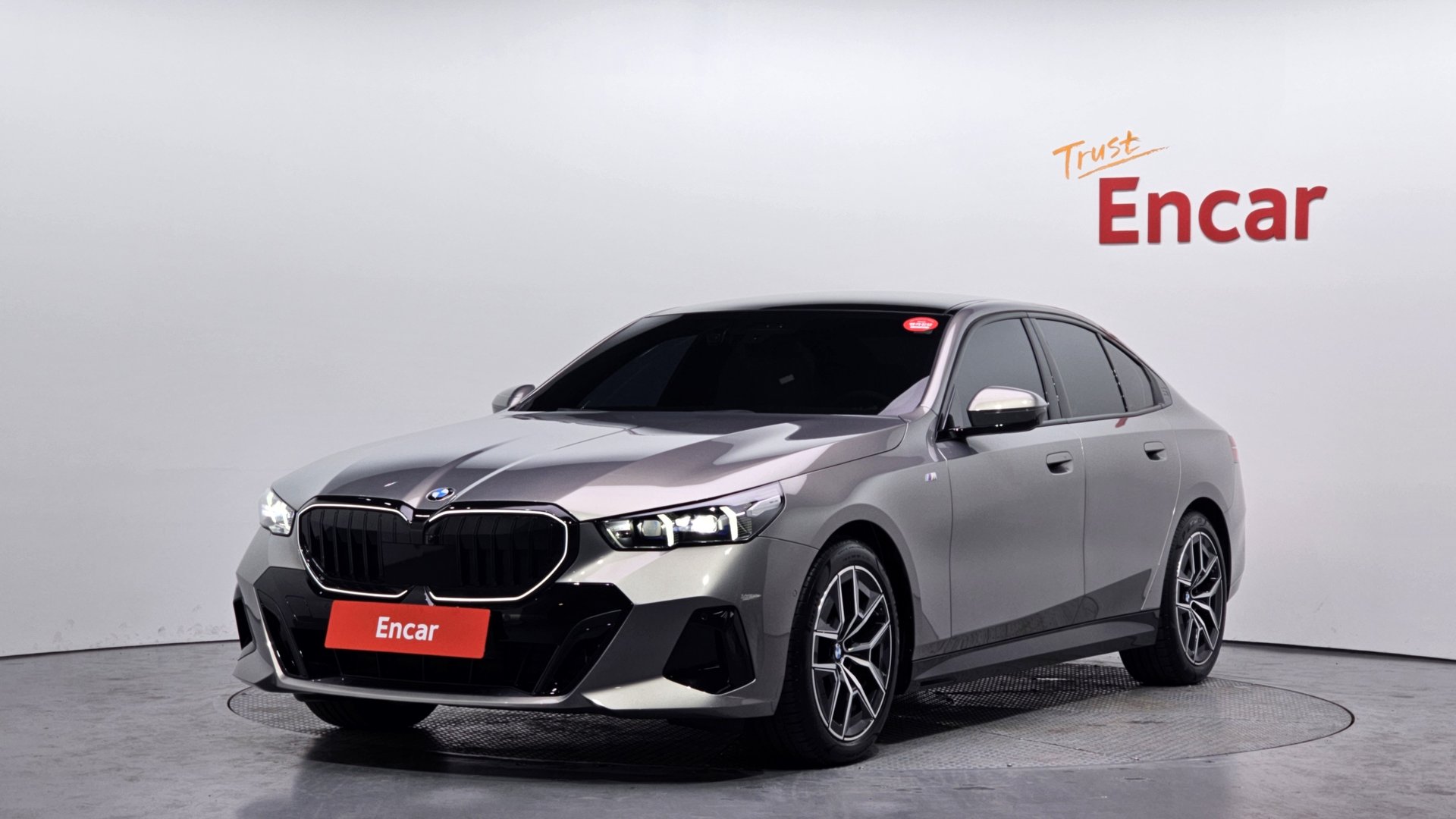 BMW 5 SERIES - View 1