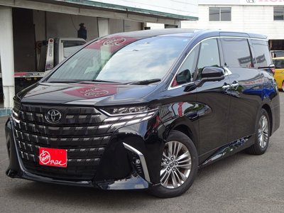 2025 Toyota ALPHARD — фото 1
