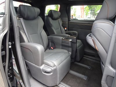 صورة مصغرة 17 لـ 2025 Toyota ALPHARD