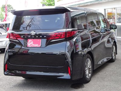 2025 Toyota ALPHARD — фото 4