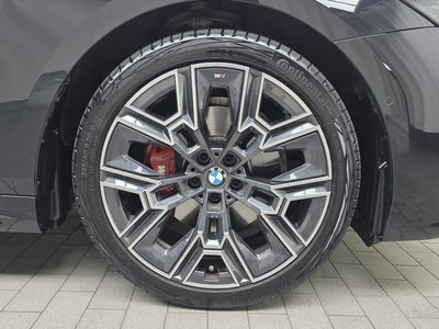 BMW 5 SERIES - 8