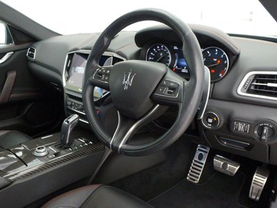صورة مصغرة 11 لـ 2021 Maserati GHIBLI