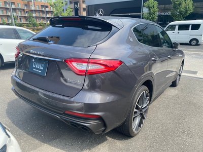 2021 Maserati LEVANTE — фото 4