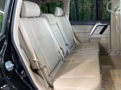 TOYOTA LAND CRUISER PRADO - 9