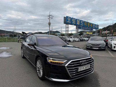 AUDI A8