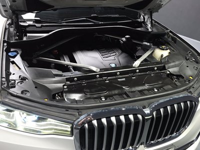 BMW X7 - 7