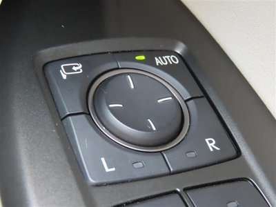 صورة مصغرة 15 لـ 2023 Lexus NX