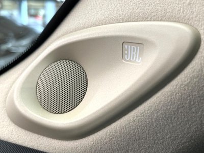 TOYOTA LAND CRUISER 300 - 6