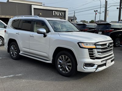 TOYOTA LAND CRUISER 300 - 8