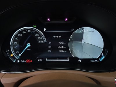 2022 Genesis GV70 thumbnail 11