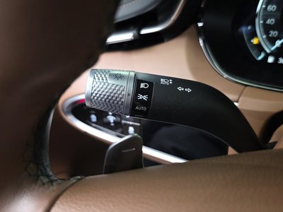 2022 Genesis GV70 thumbnail 29