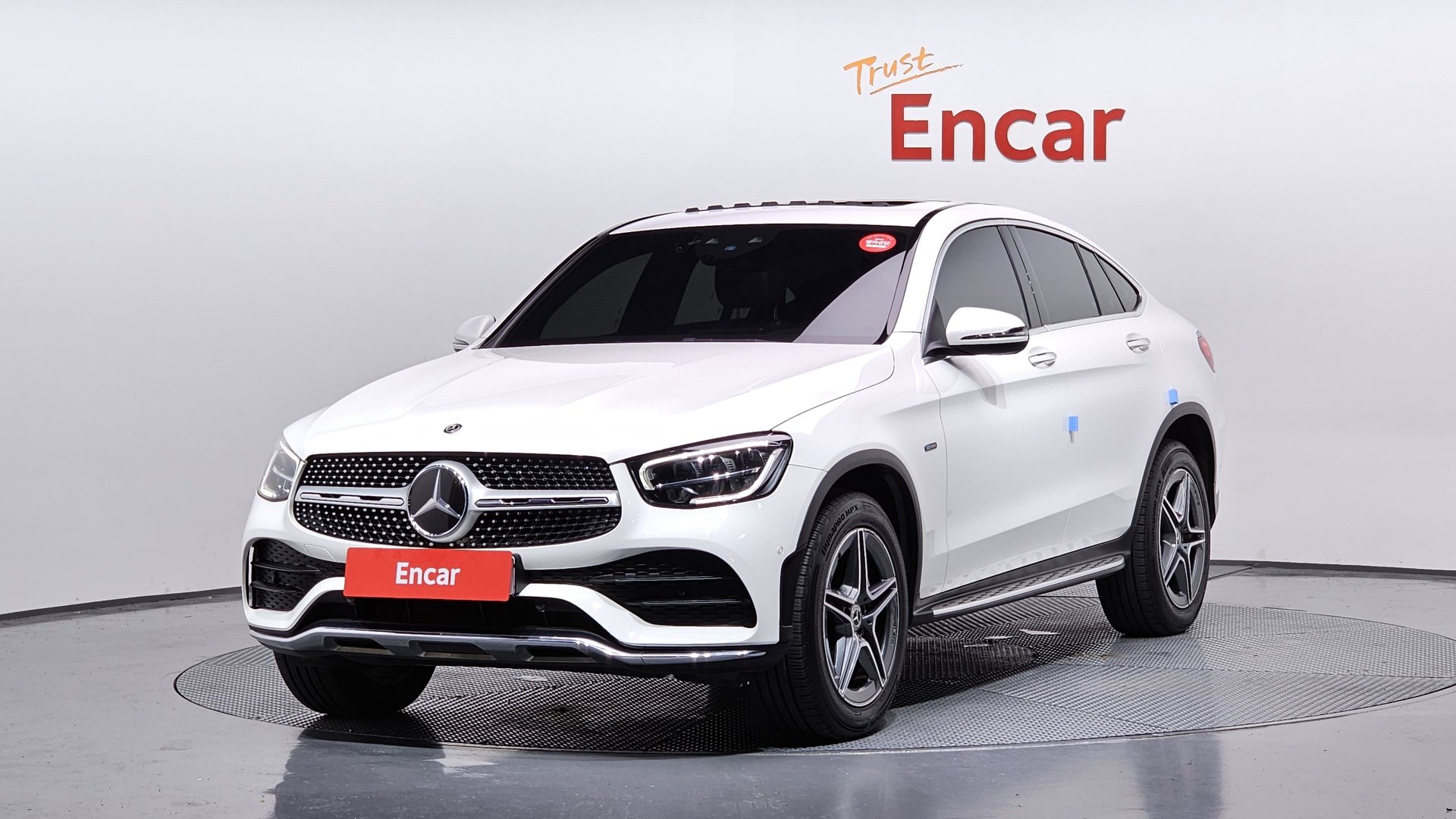 MERCEDES-BENZ GLC - View 1