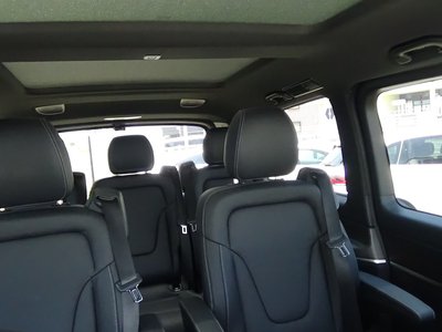 صورة 10 لـ 2025 Mercedes-BENZ V-CLASS