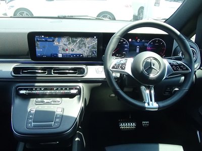 صورة 4 لـ 2025 Mercedes-BENZ V-CLASS