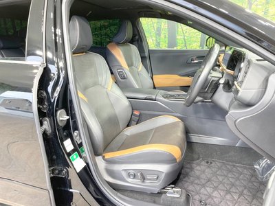2023 Toyota CROWN CROSSOVER photo 8