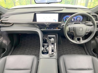 TOYOTA CROWN SPORT - 2