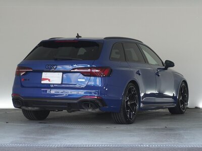AUDI RS4 AVANT - 6