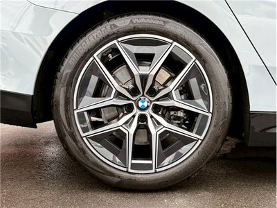 2024 BMW 5 SERIES — миниатюра 16
