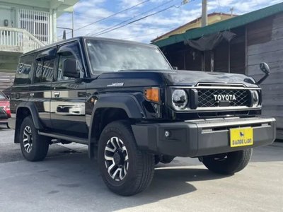 TOYOTA LAND CRUISER 70