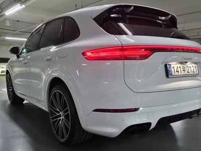 PORSCHE CAYENNE - 2
