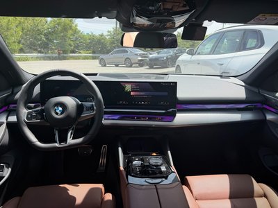 BMW 5 SERIES - 7
