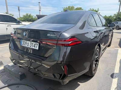 BMW 5 SERIES - 4