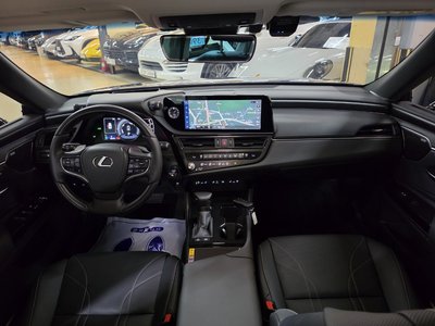2025 Lexus ES 照片 4