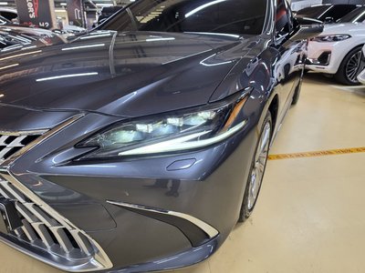 صورة مصغرة 16 لـ 2025 Lexus ES